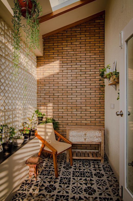 5 Rahasia Hadirkan Desain Tempat Nongkrong Kekinian di Teras Rumah Bata Ekspos